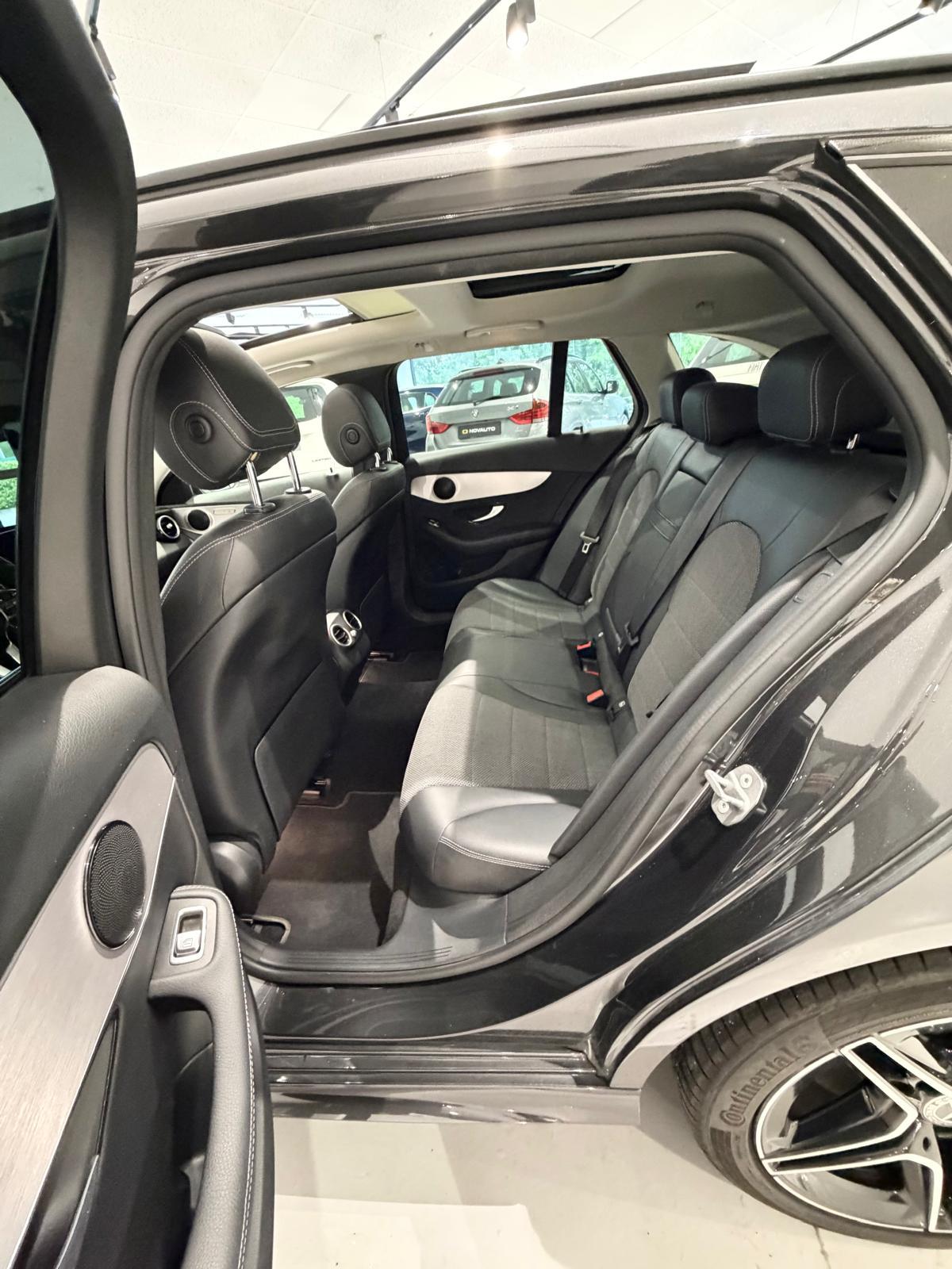 Mercedes-Benz C 300 - immagine 6